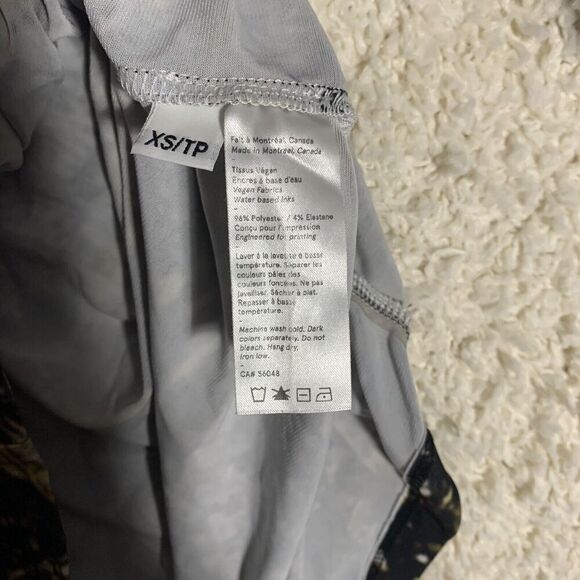 Le Galeriste Top Womens XS Multicolor 3/4 Sleeve Jewel Graphic Artwear Shirt - Picture 6 of 8